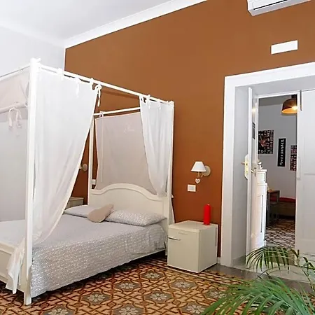 Napul'art 4* Naples