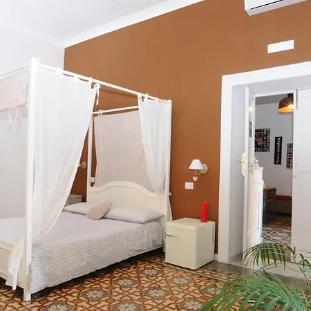 Bed and Breakfast Napul'art 4*