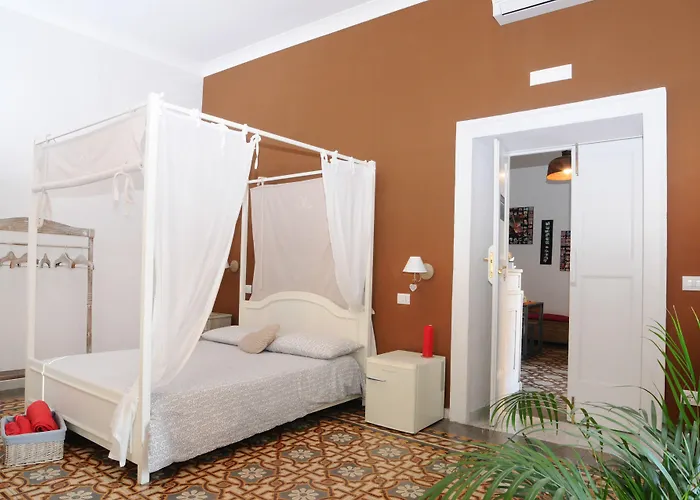 Napul'art Bed and Breakfast 4*