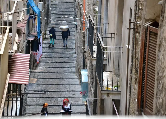 Napul'art Bed and Breakfast Νάπολη