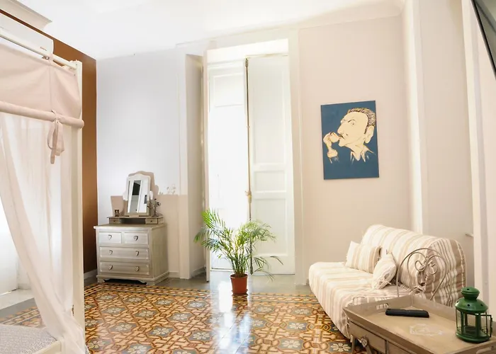 Napul'art Bed and Breakfast 4*