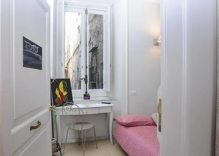 Napul'art Bed and Breakfast 4*