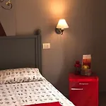 Frühstückspension Napul'art 4*
